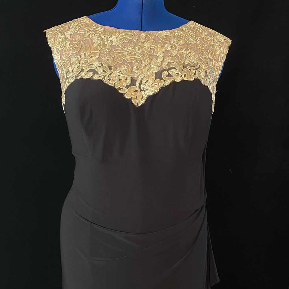 Elegant Black Maxi Dress with Gold Lace Yoke